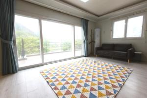 Sancheong Jarak Ae Pension