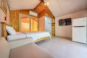 Hongcheon Hutopia Glamping