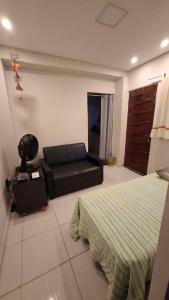 Quarto Duplo com cama extra, banheiro privativo e cozinha