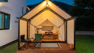 Gyeongju Gamseong The Glamping Pool Villa