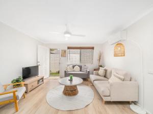 Salt-Air Serenity -Stylish 1-Bed