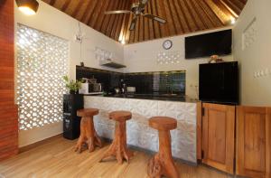 Dhanya Villa Karangasem by Parigata