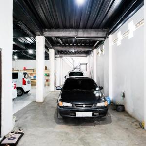 RedDoorz at Omah Joyo Solo Inn