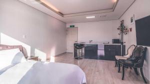 Chuncheon Rivermoon Spa Pension