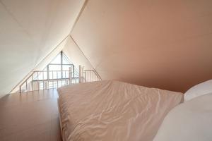 Violin Glamping Caravan