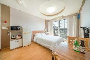 Gangneung Windmill Pension Pet friendly