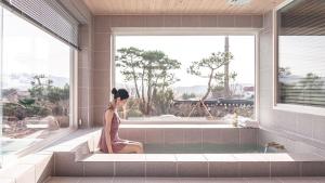 Gyeongju Raum The Hanok Pool Villa