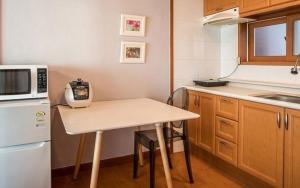 Seoguipo Ancrer Pension