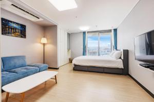 Yeosu Stay and For You