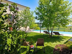 Casa Profumi di Barbera - Infinity Pool, Luxurious bedrooms and Historic Charm