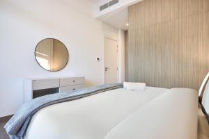 Designer Apartments in Kensington Waters, MBR City, with Pool Gym Sauna & Parking near Downtown and Creek