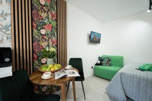 Design Green Garden Apartments with Private Parking & Playground