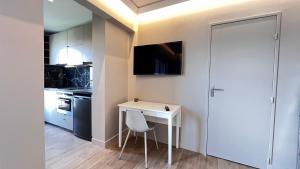 Thelissa Studio - Front Metro station - Free parking