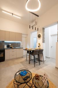 Urban Harbor Getaway