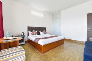 FabHotel Green Acres