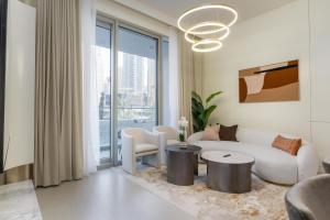 313 Downtown Luxury Living at its Finest