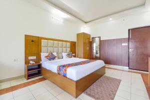 FabHotel Green Acres