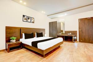 Townhouse GIR formerly Hotel Aditya