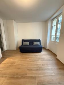 Cocoon in the 16th Eiffel Tower and Roland Garros