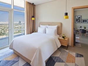 Private Apartment in Novotel JVT Comfort for 4 Guests