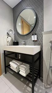 Private Apartment in Novotel JVT Comfort for 4 Guests