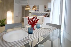 Salù Palace a 1 minuto a piedi dalla spiaggia