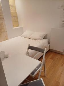 Le Petit Jacques Cognac Studio