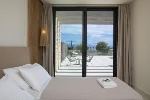 Villa Waterlily by PosarelliVillas