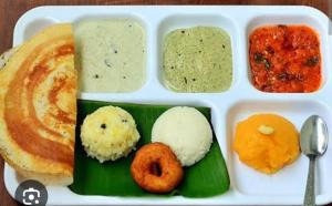 Padmavathi Homestay -2BHK 1BHK AC Apartments for group of families - Best location - Flyover to Alipiri gate - Walk to PS4 Veg Restaurant - Modular Kitchen - Super fast Wi-Fi- Near to Tirupati Bus Stand 2 KM-Near to Railway Station 2KM