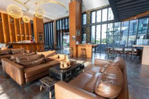 C191 CityGate Kamala Stylish Stay by Pools and Gym