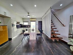 3-Bedroom Town House in Kamala