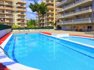 Céntrico apartamento con piscina