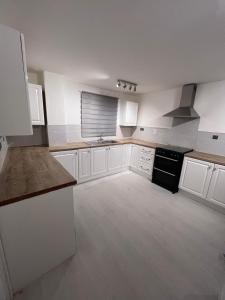 3 Bedroom Home - 6 guests