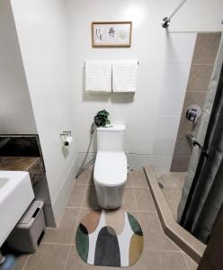 Stylish Cozy Unit at The Olive Place