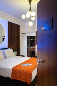 Dema Luxury Suites - Romvis