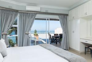 Le Rocella 4 - 2 Adults and 4 children only