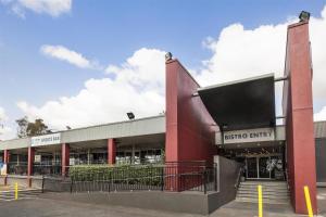 Nightcap at Colyton Hotel