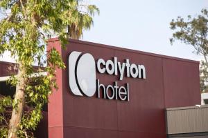 Nightcap at Colyton Hotel