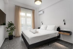 Stylish Retreat in Quiet Piraeus Newly Renovated