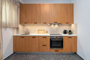 Stylish Retreat in Quiet Piraeus Newly Renovated