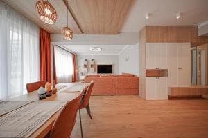 Miros Central Apartment