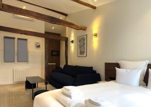 Luxury Suite, Montaigne & Champs Elysées