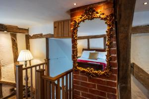 Taper House - Cosy Medieval Cottage