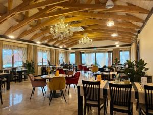 Dom na Wyłączność z Wanną z Hydromasażem, Sauną i Basenem