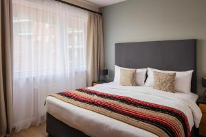 Deluxe One-Bedroom Suite room in Escala Hotel & Suites