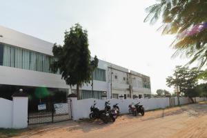 Hotel O Shri Tirupati