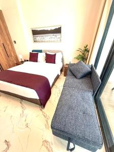 Central Stay Studio Apartment near Cleveland and Abu Dhabi Mall
