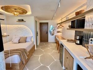 Pequena Grécia, frente mar, pé na areia com piscina