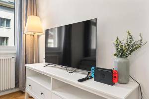 Bright and Quiet Apartments, Just 10 Minutes to U4, U6 and Schönbrunn Palace