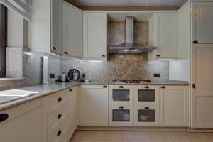 Bungalow home with Stunning Pool Area in StJulians By 360 Estates